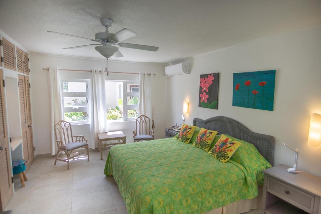 Antigua Village Beach Resort Dickenson Bay Esterno foto