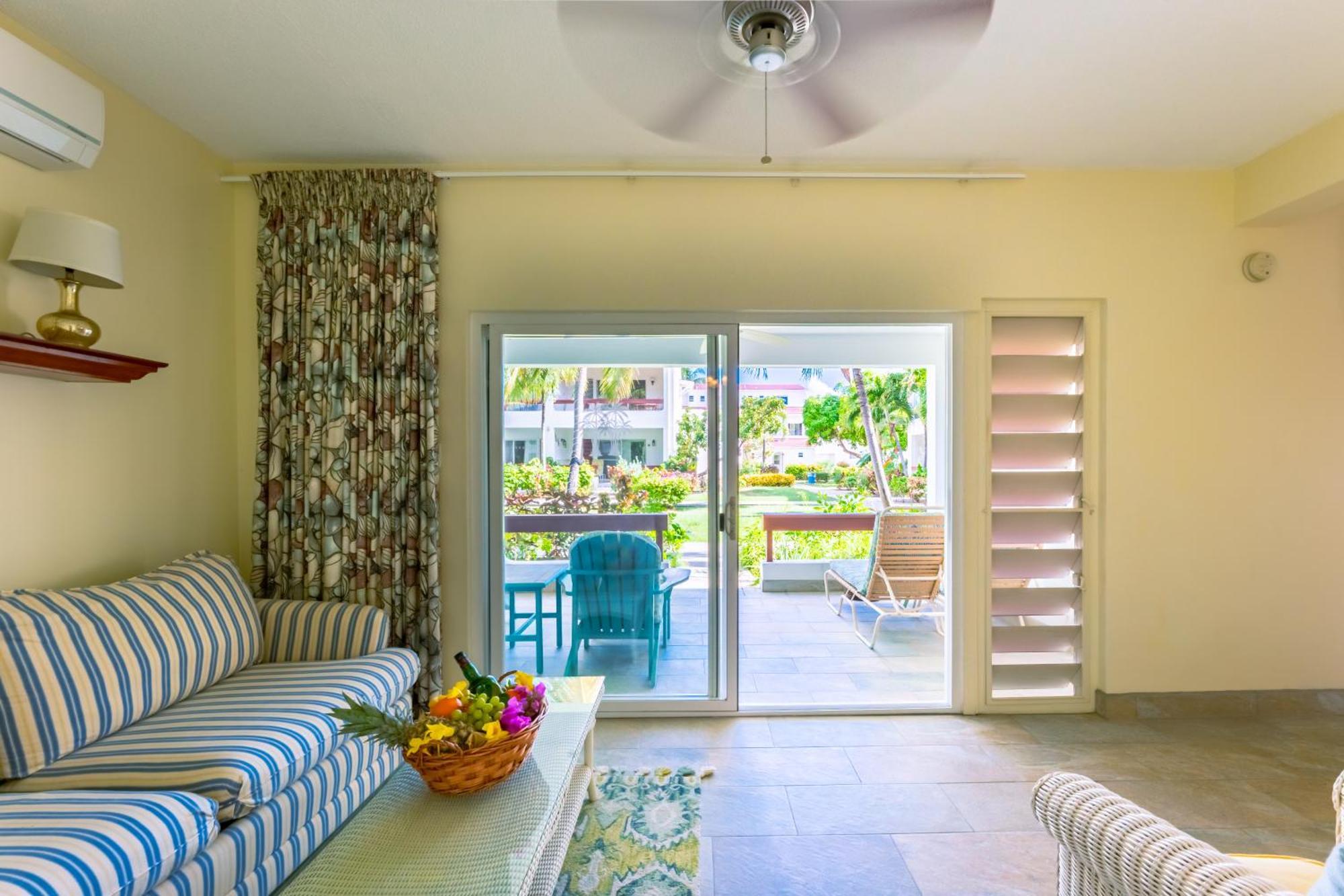 Antigua Village Beach Resort Dickenson Bay Esterno foto