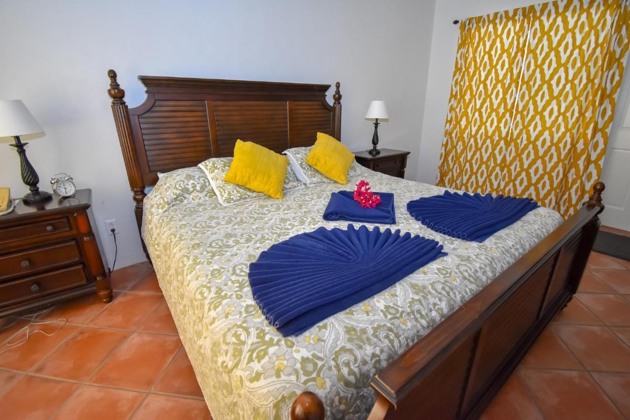 Antigua Village Beach Resort Dickenson Bay Esterno foto